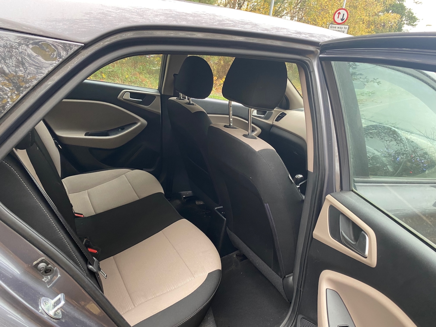 Used Hyundai i20 2015 for sale - 77619429: Photo 6