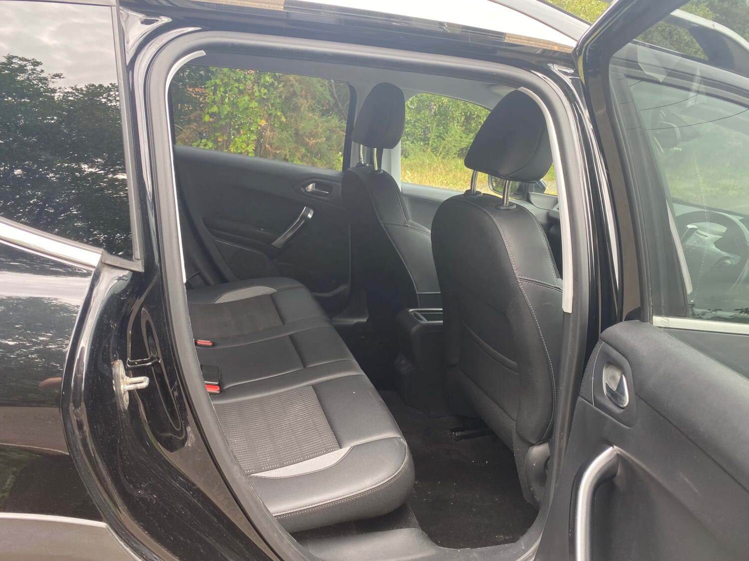 Used Peugeot 2008 2016 for sale - 77619572: Photo 10