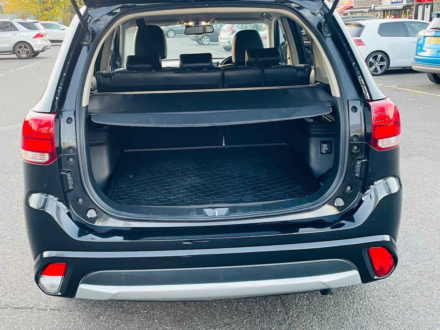 Used Mitsubishi Outlander 2018 for sale - 76607549: Photo 16