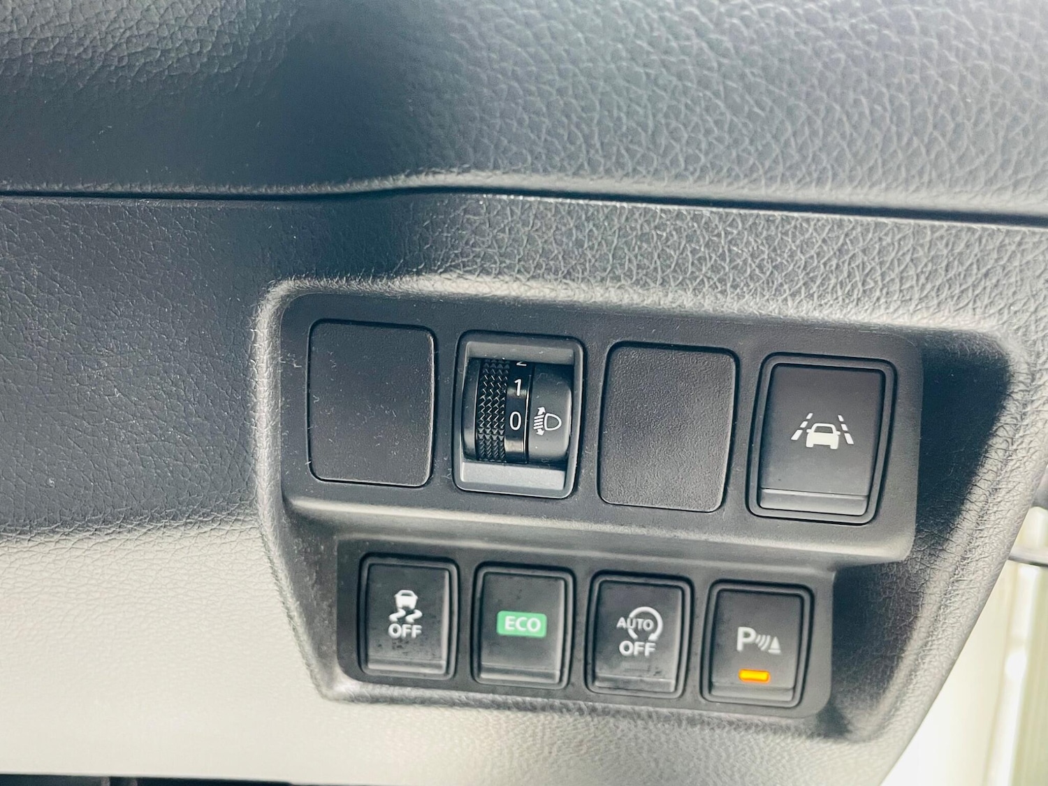 Used Nissan Qashqai 2015 for sale - 77647157: Photo 22