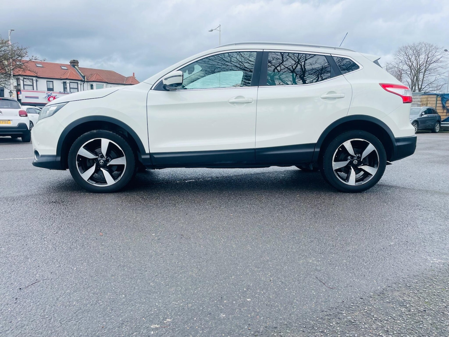 Used Nissan Qashqai 2015 for sale - 77647157: Photo 5
