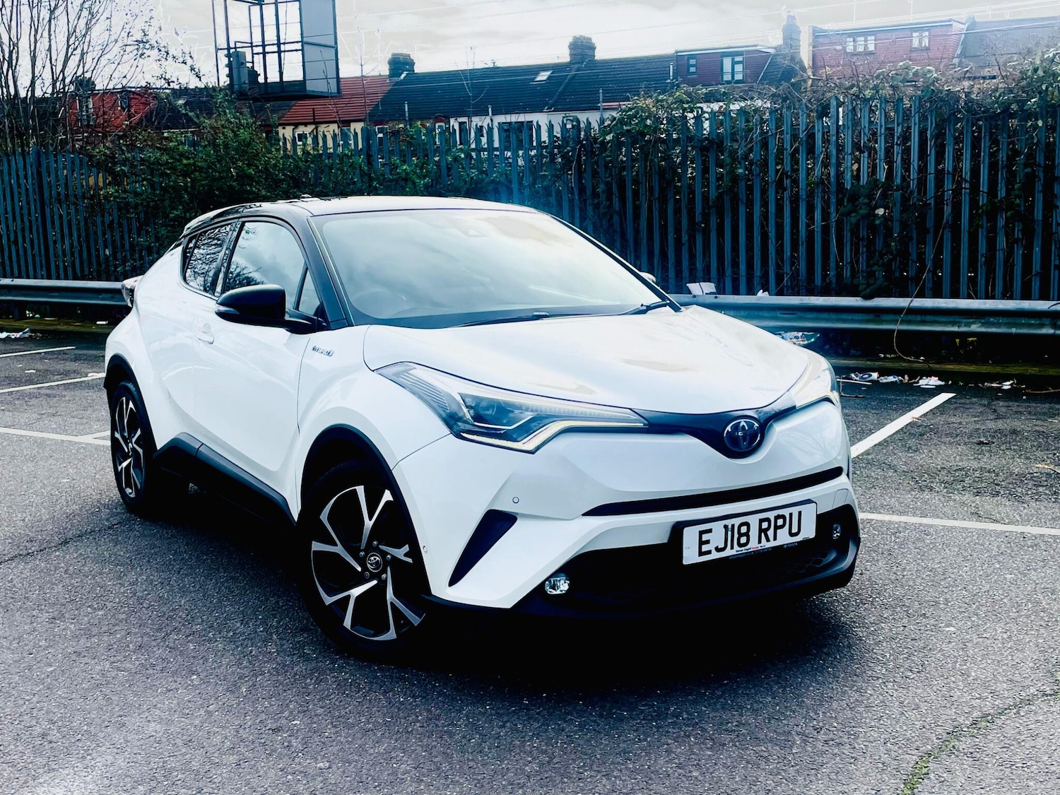 Used Toyota C-HR for sale - 77909577: Photo 1
