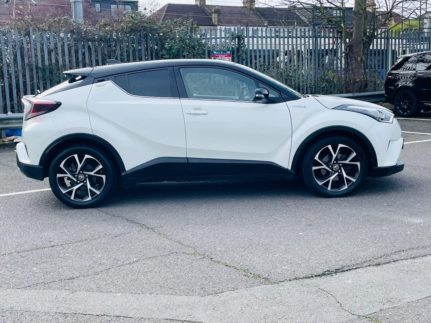 Used Toyota C-HR for sale - 77909577: Photo 11