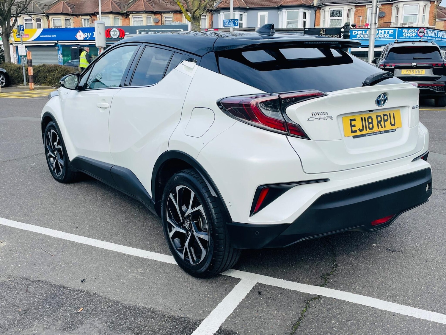 Used Toyota C-HR for sale - 77909577: Photo 6