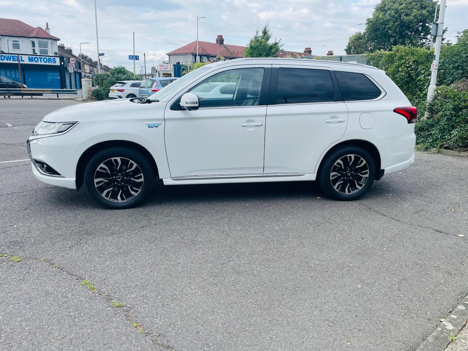 Used Mitsubishi Outlander for sale - 76992657: Photo 4