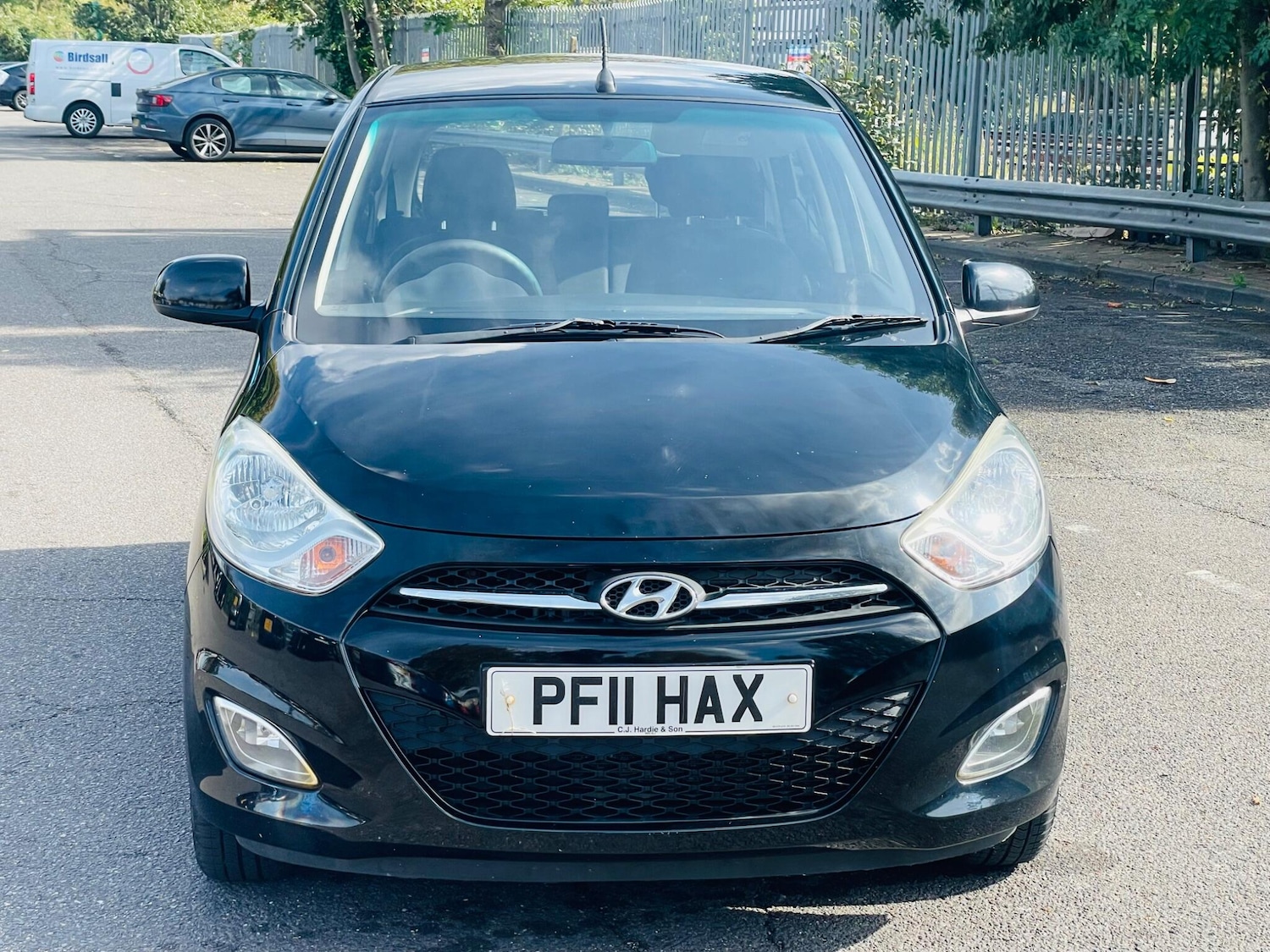 Used Hyundai i10 2011 for sale - 76109306: Photo 2