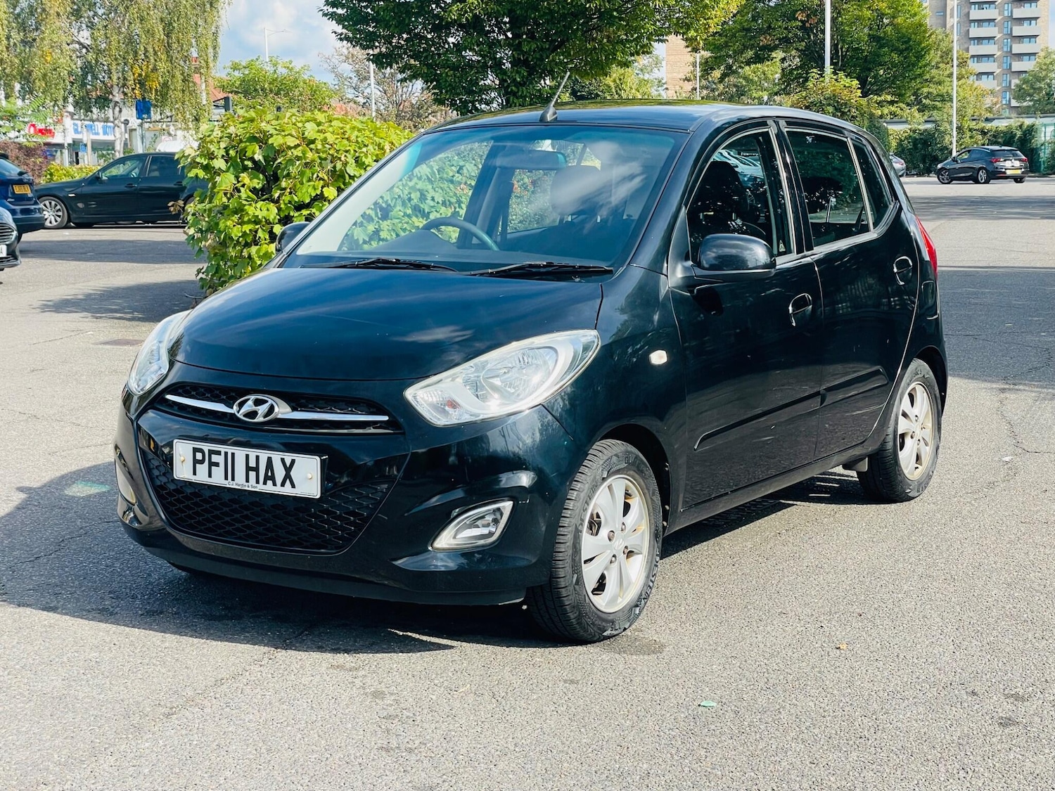 Used Hyundai i10 2011 for sale - 76109306: Photo 4