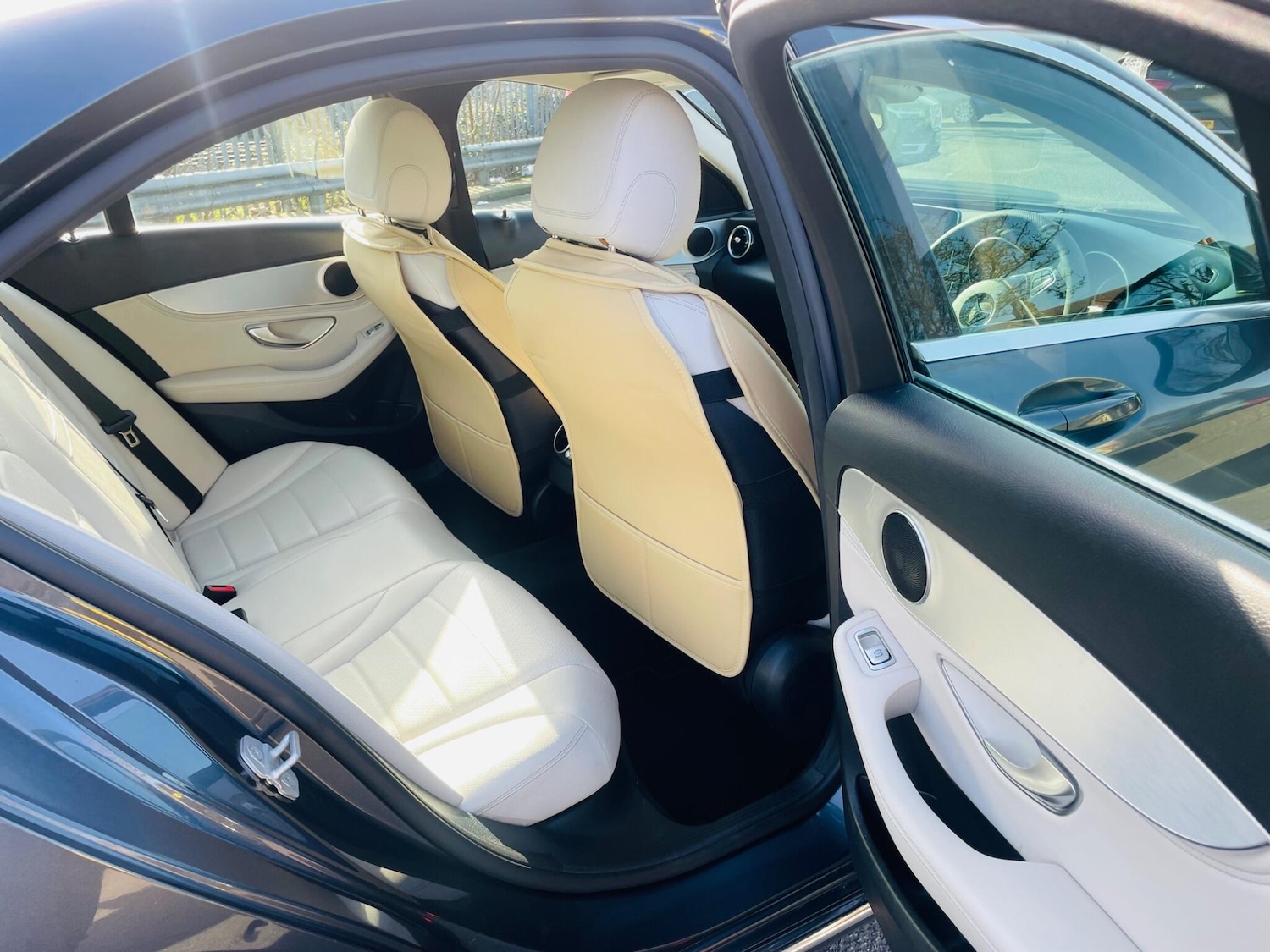 Used Mercedes-Benz C Class 2014 for sale - 77670372: Photo 13