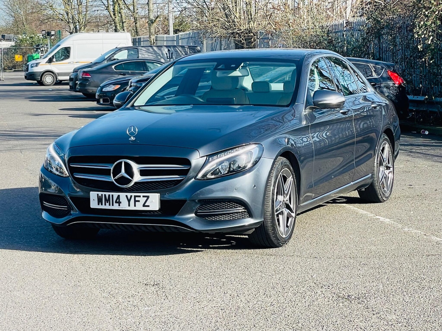 Used Mercedes-Benz C Class 2014 for sale - 77670372: Photo 3