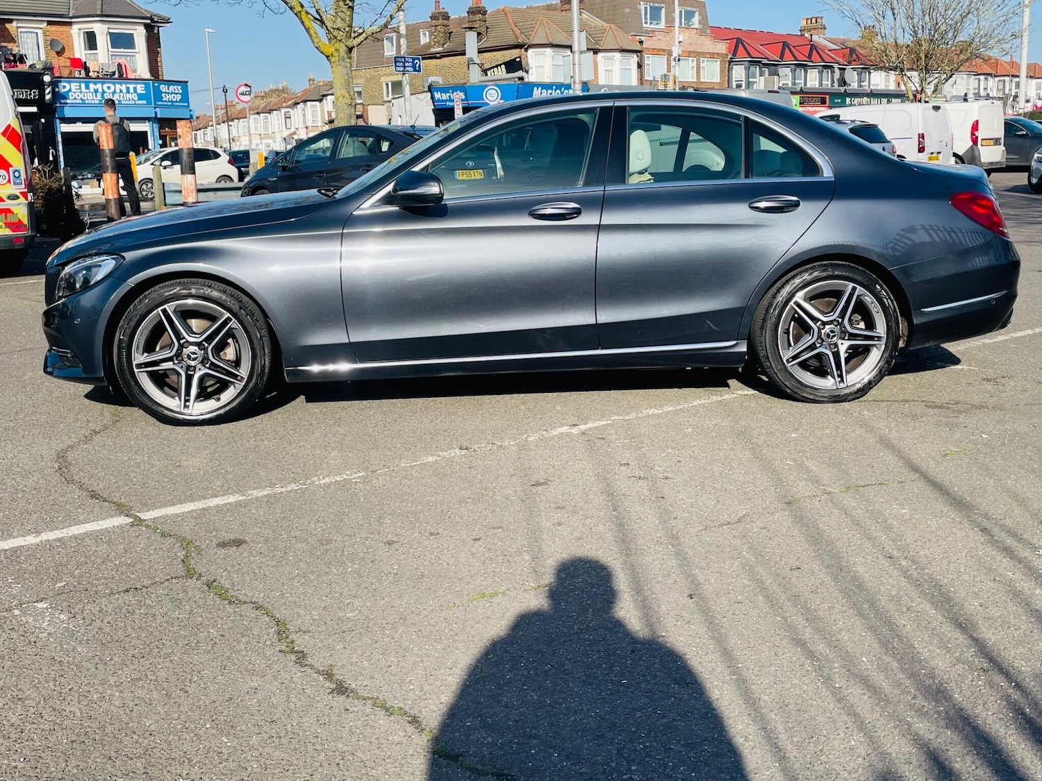 Used Mercedes-Benz C Class 2014 for sale - 77670372: Photo 4