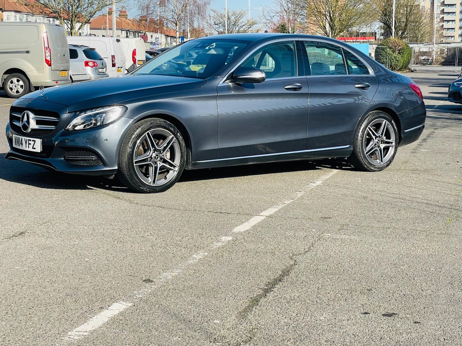 Used Mercedes-Benz C Class 2014 for sale - 77670372: Photo 5