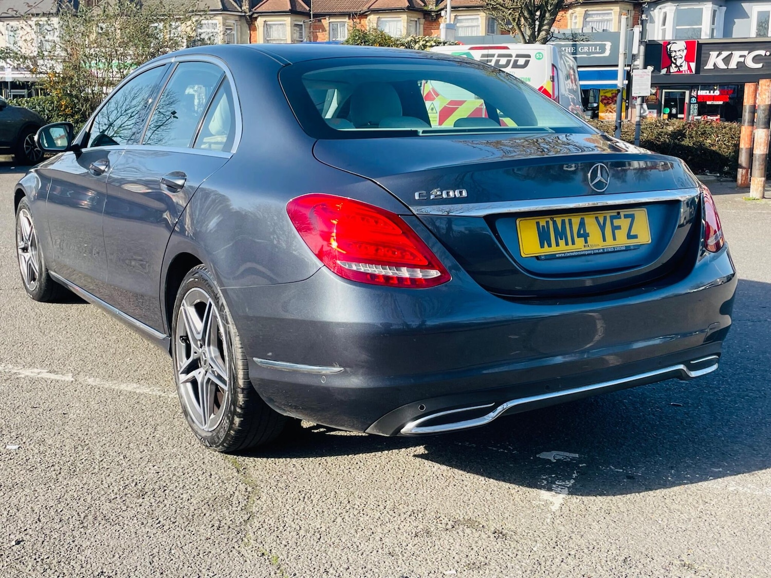 Used Mercedes-Benz C Class 2014 for sale - 77670372: Photo 6