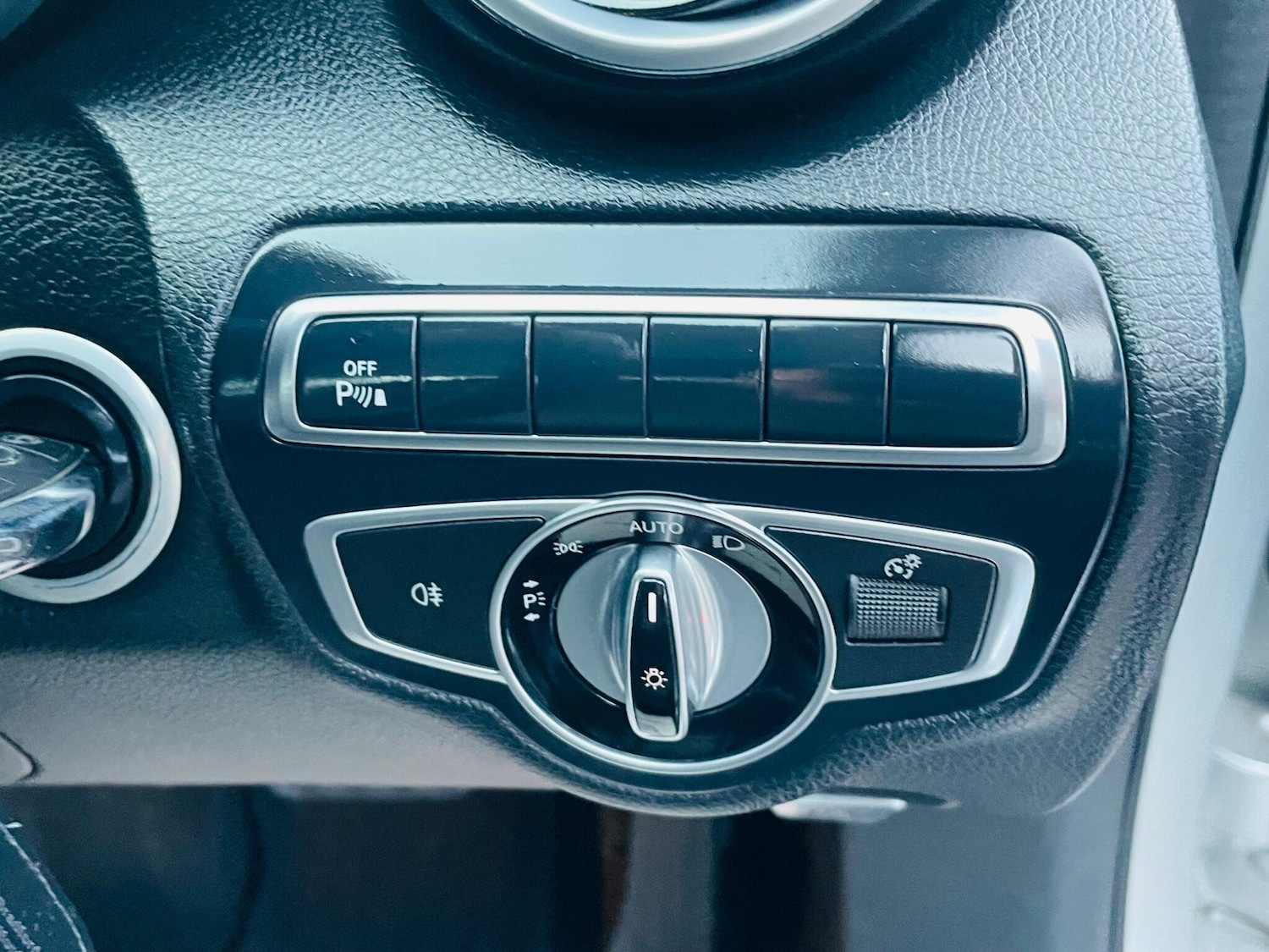 Used Mercedes-Benz C Class 2016 for sale - 77387130: Photo 23