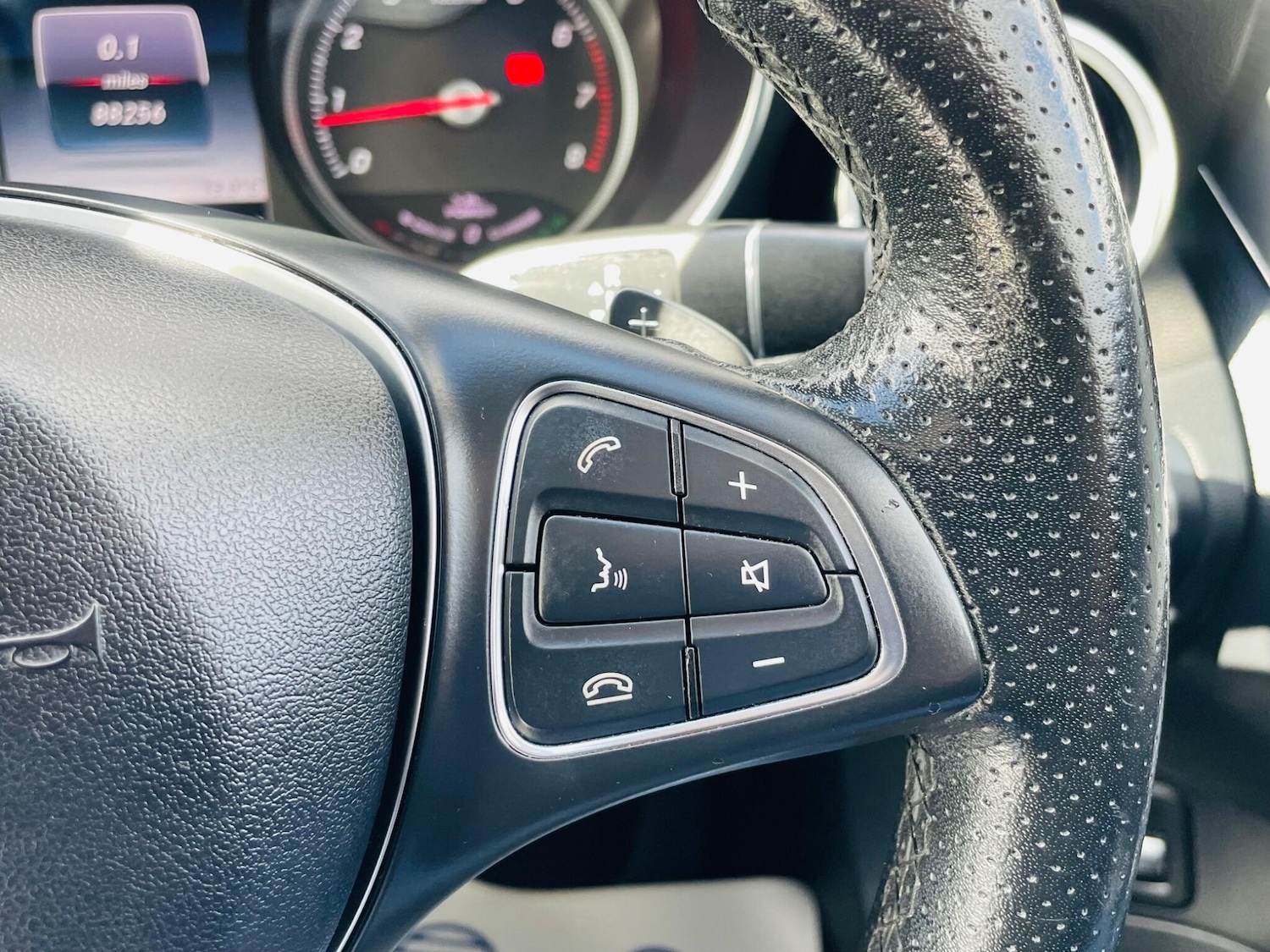 Used Mercedes-Benz C Class 2016 for sale - 77670376: Photo 23