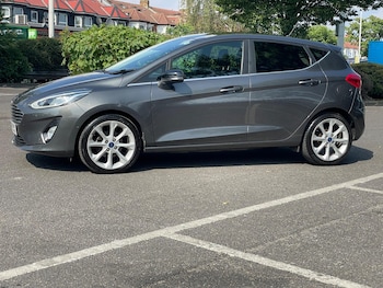 Used Ford Fiesta 2017 for sale - 79248396: Photo