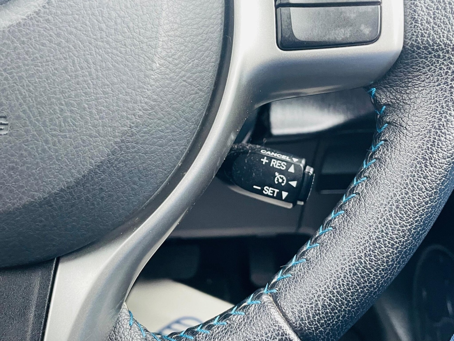 Used Toyota Yaris for sale - 76727238: Photo 25