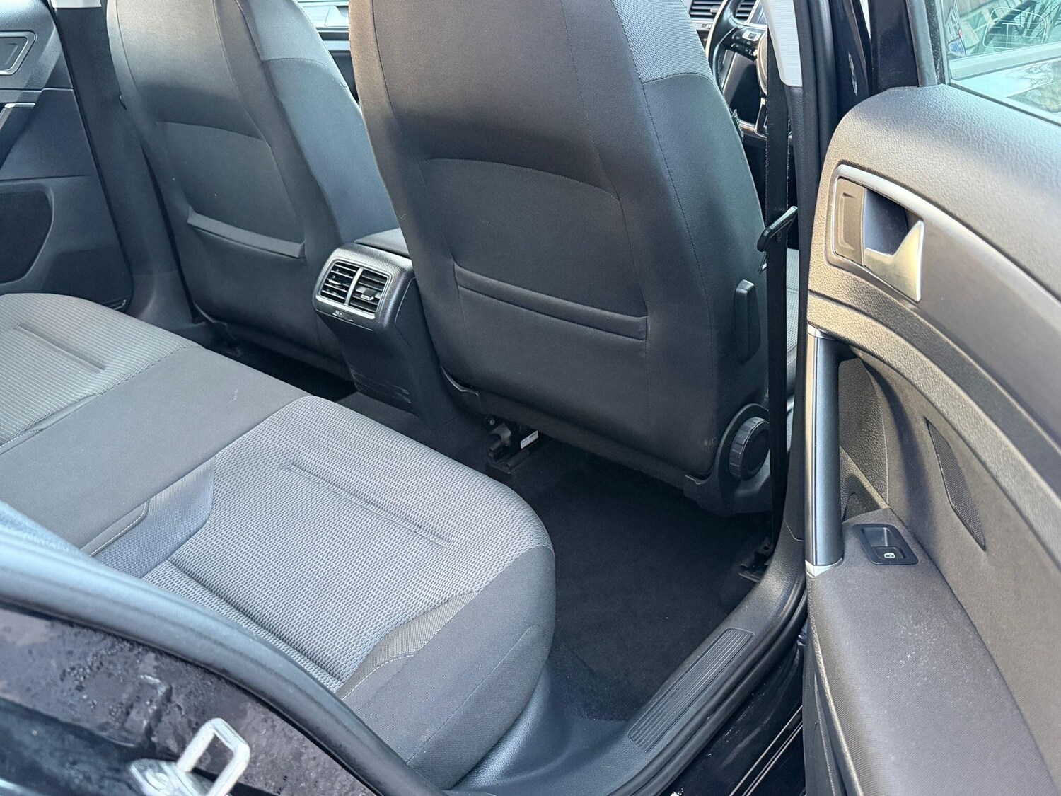 Used Volkswagen Golf 2018 for sale - 77478811: Photo 18