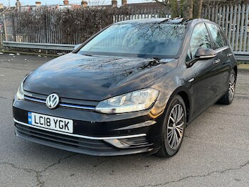 Used Volkswagen Golf 2018 for sale - 77478811: Photo