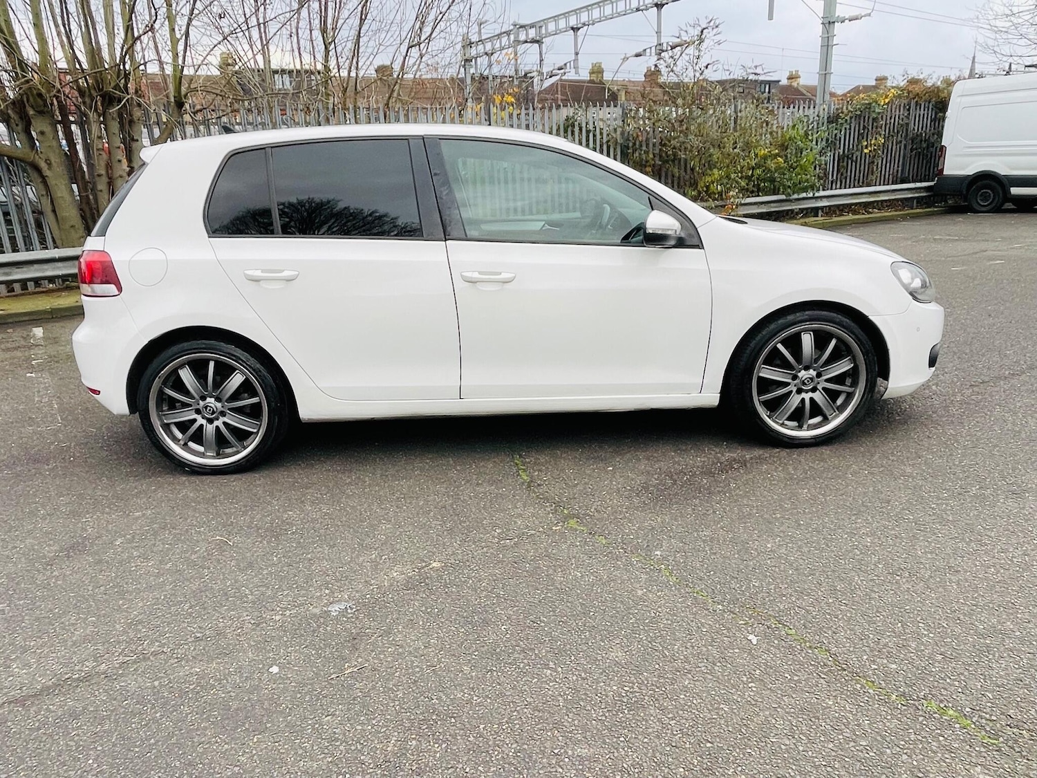 Used Volkswagen Golf 2010 for sale - 77066595: Photo 12