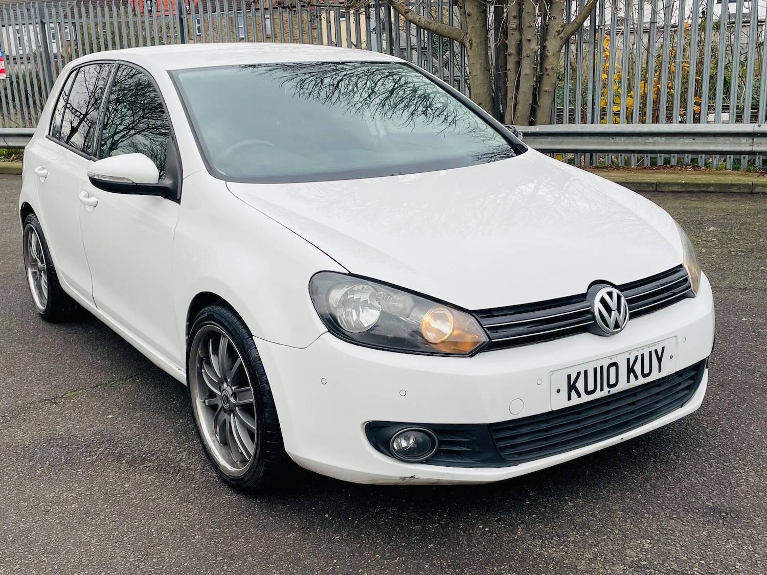 Used Volkswagen Golf 2010 for sale - 77066595: Photo 14