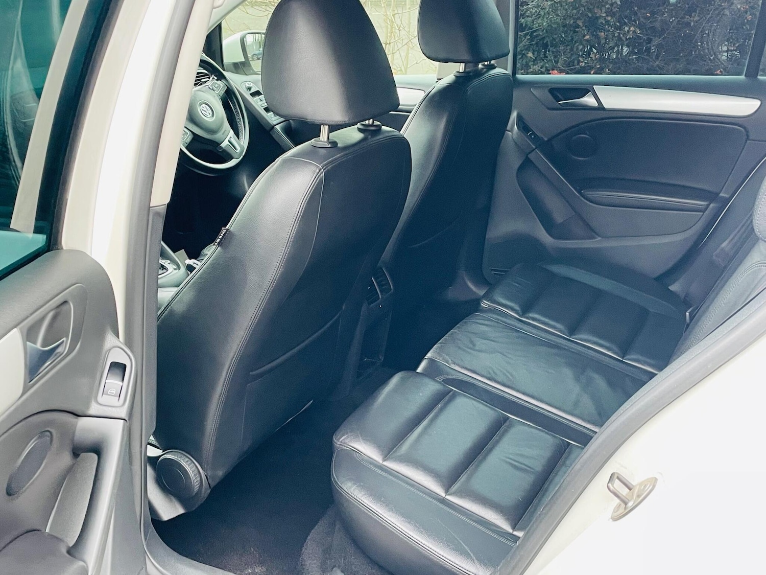 Used Volkswagen Golf 2010 for sale - 77066595: Photo 19