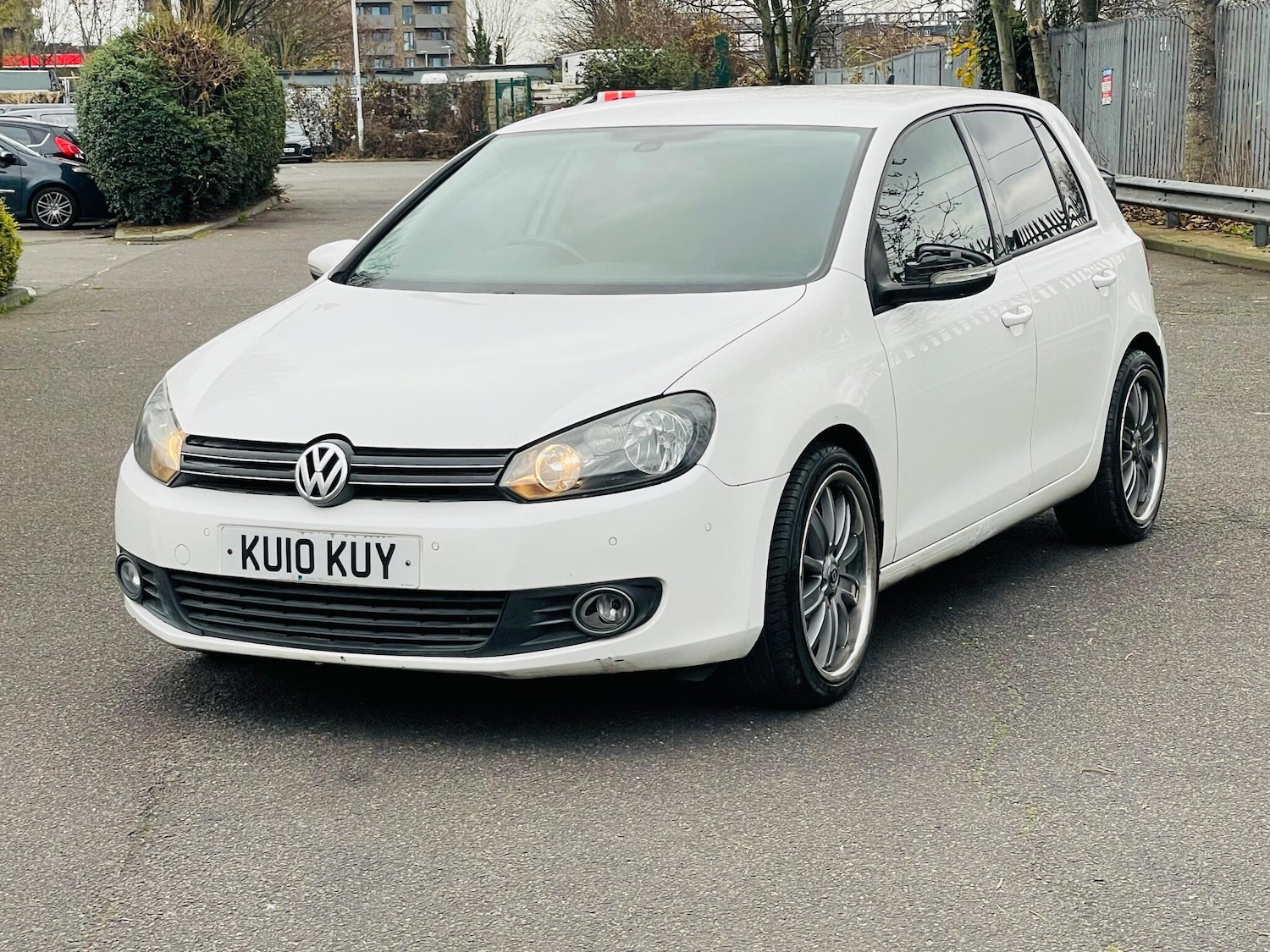 Used Volkswagen Golf 2010 for sale - 77066595: Photo 3