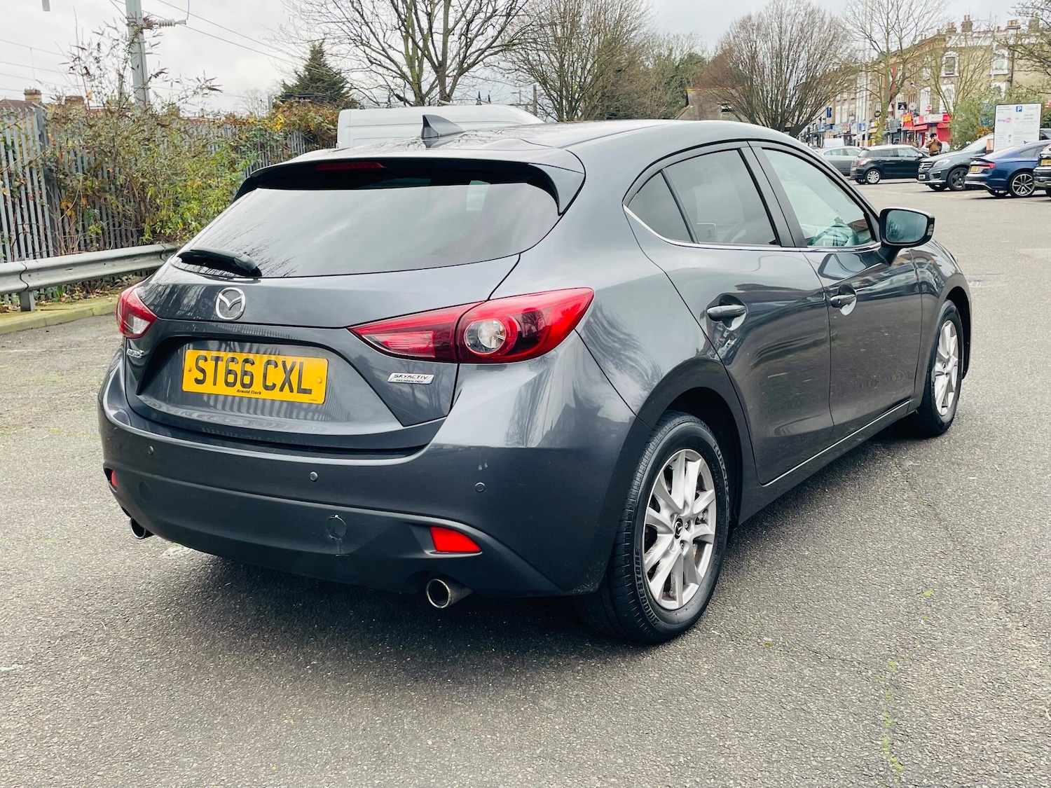 Used Mazda Mazda3 2016 for sale - 76964427: Photo 9