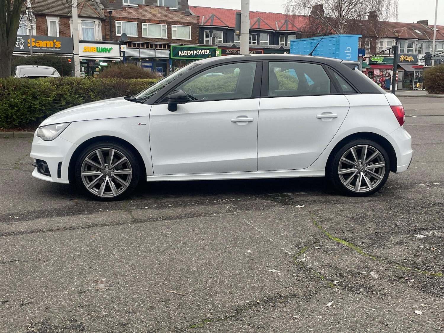 Used Audi A1 2014 for sale - 77040128: Photo 6