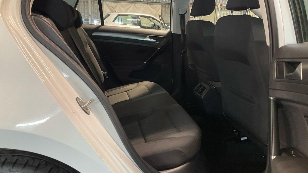 Used Volkswagen Golf 2018 for sale - 77101862: Photo 14