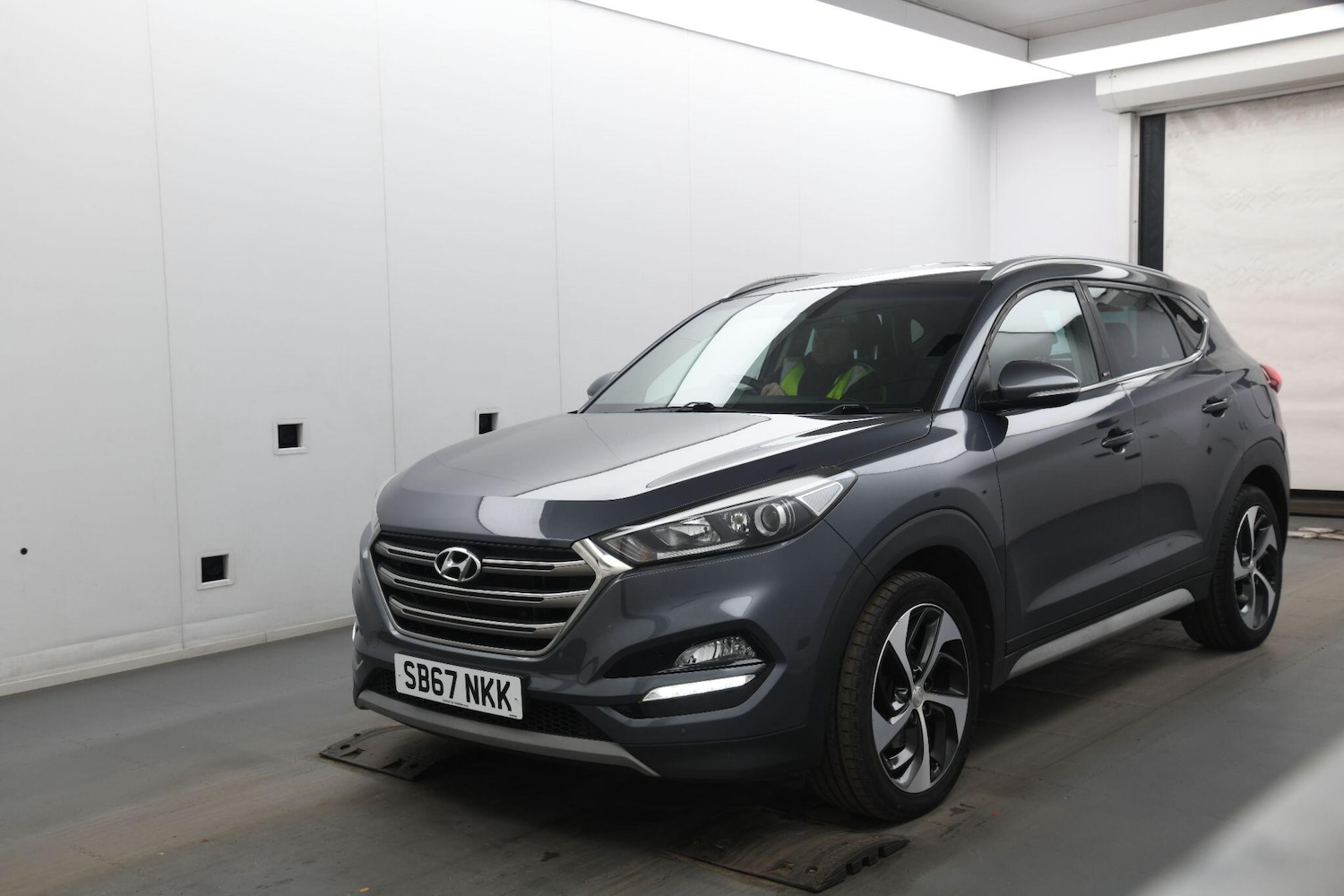 Used Hyundai TUCSON for sale - 78184999: Photo 2