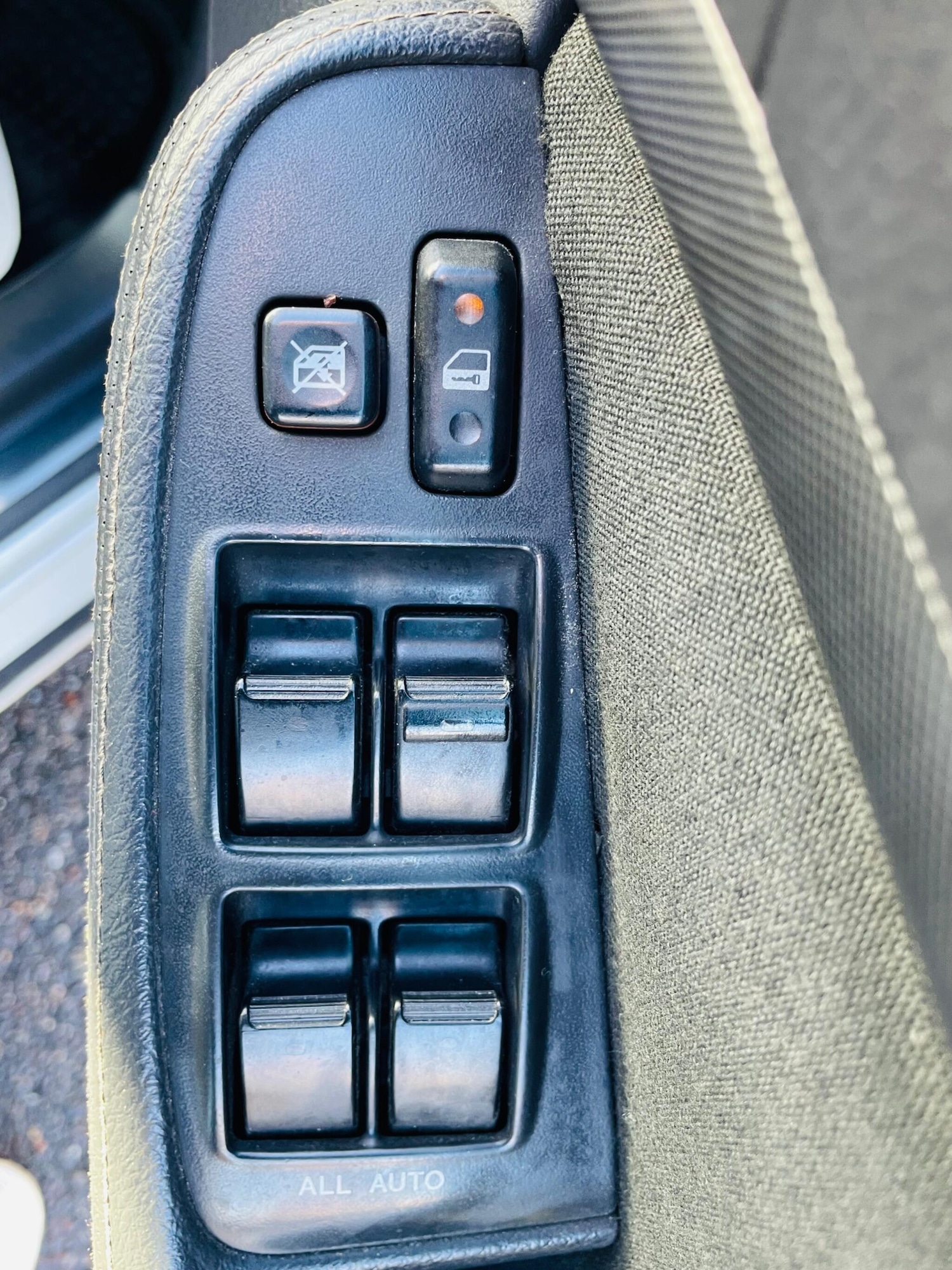 Used Toyota Avensis 2005 for sale - 76839366: Photo 16