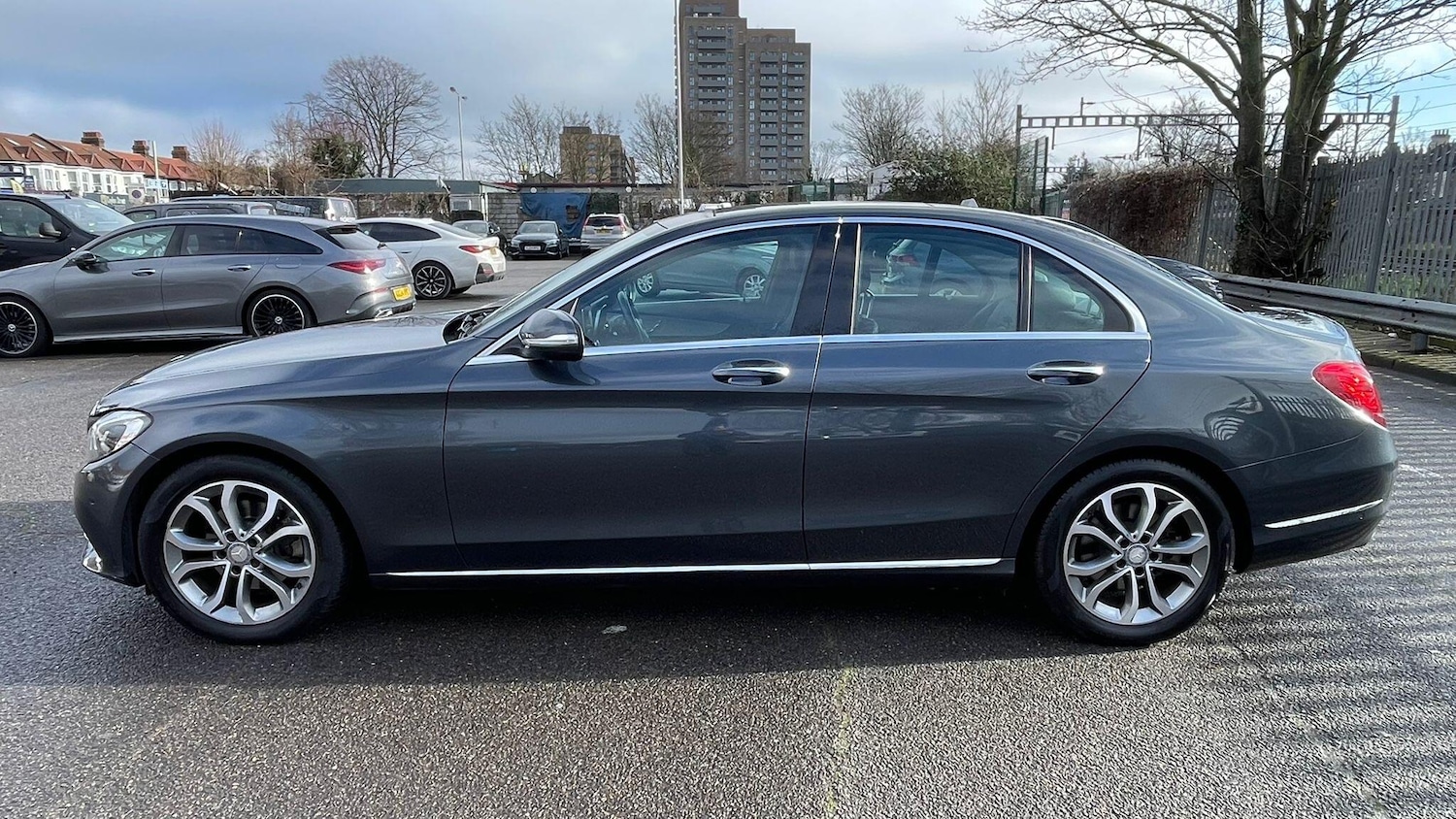 Used Mercedes-Benz C Class 2015 for sale - 77440736: Photo 11