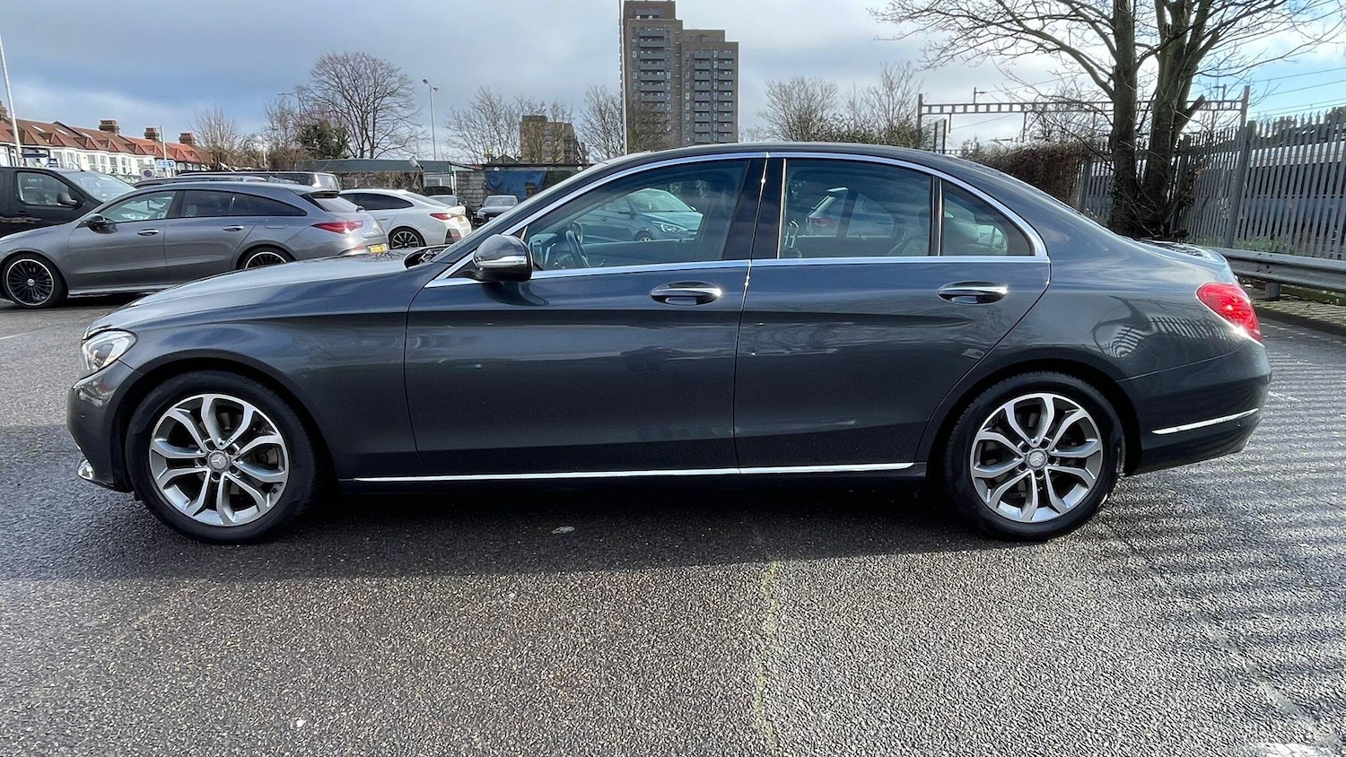 Used Mercedes-Benz C Class 2015 for sale - 77440736: Photo 12