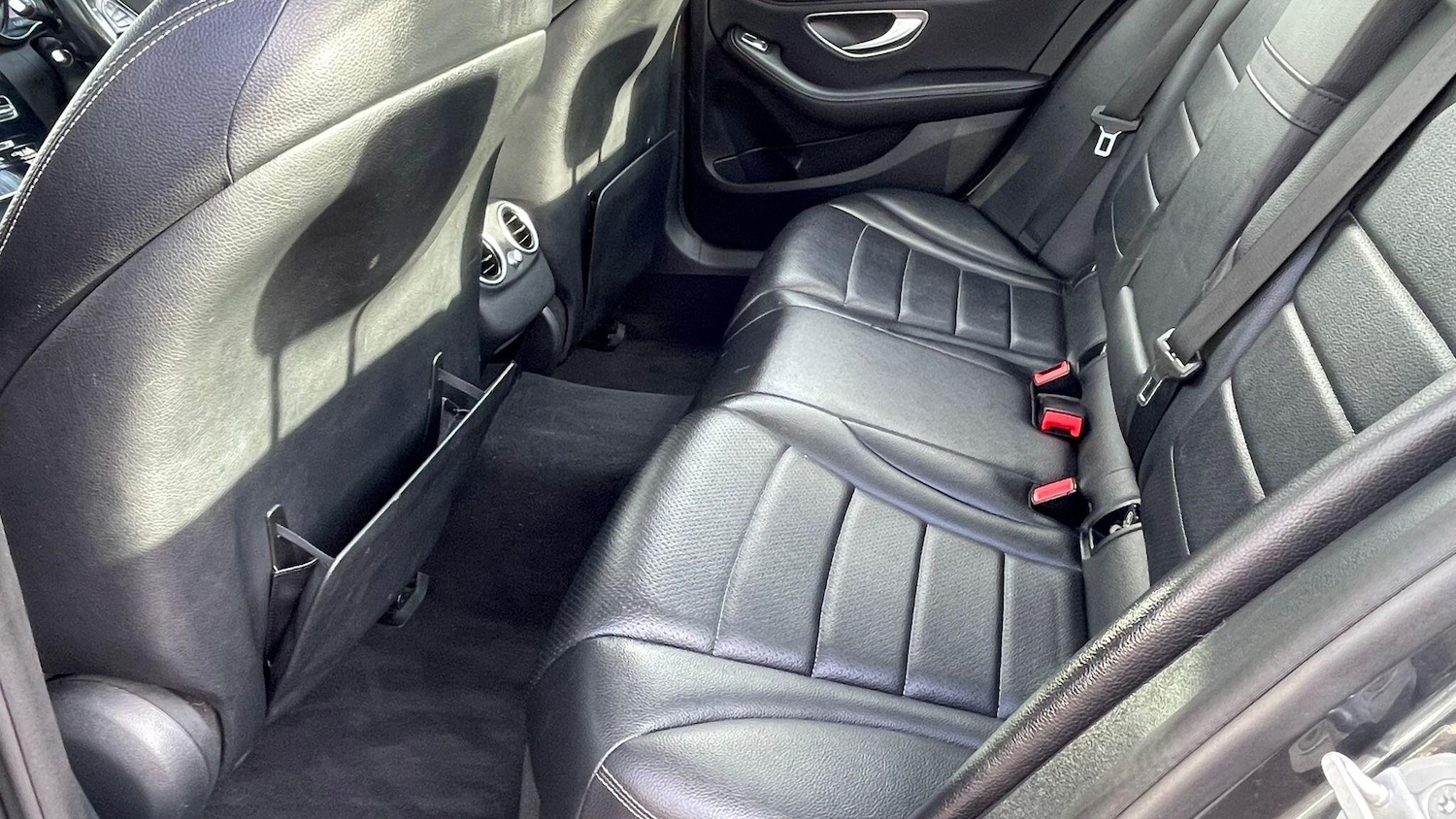 Used Mercedes-Benz C Class 2015 for sale - 77440736: Photo 19