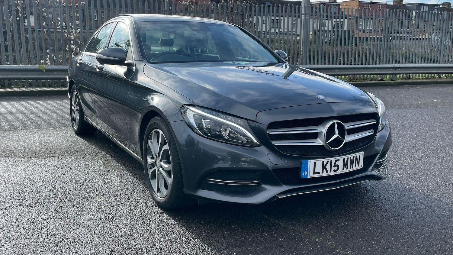 Used Mercedes-Benz C Class 2015 for sale - 77440736: Photo 5