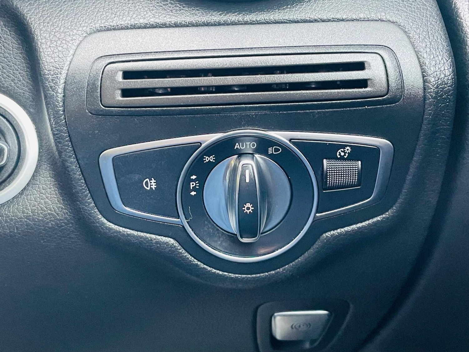 Used Mercedes-Benz GLC for sale - 76727241: Photo 25