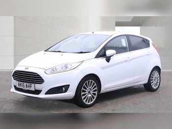 Used Ford Fiesta 2015 for sale - 79158615: Photo
