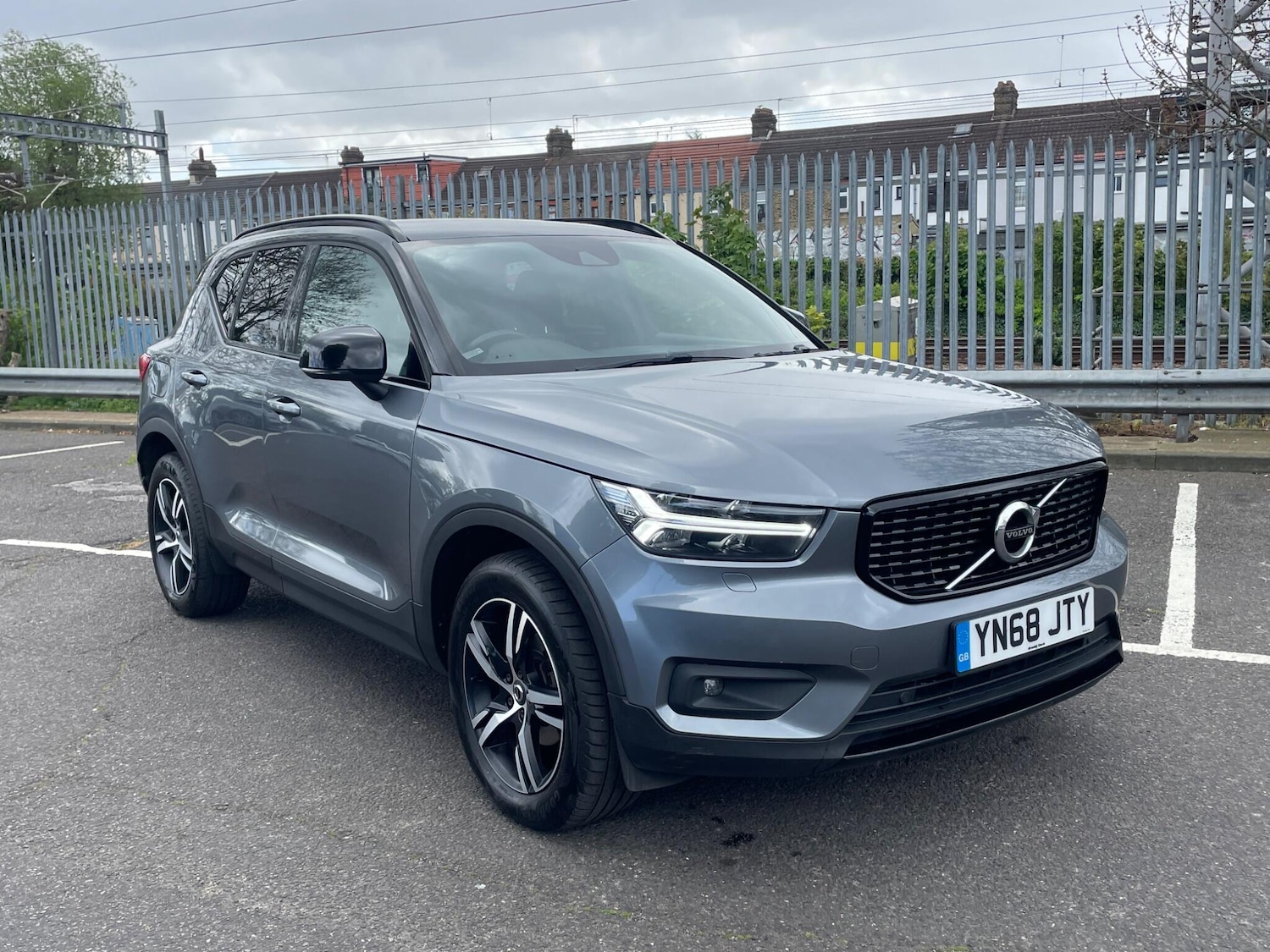 Used Volvo XC40 2018 for sale - 78220304: Photo 11
