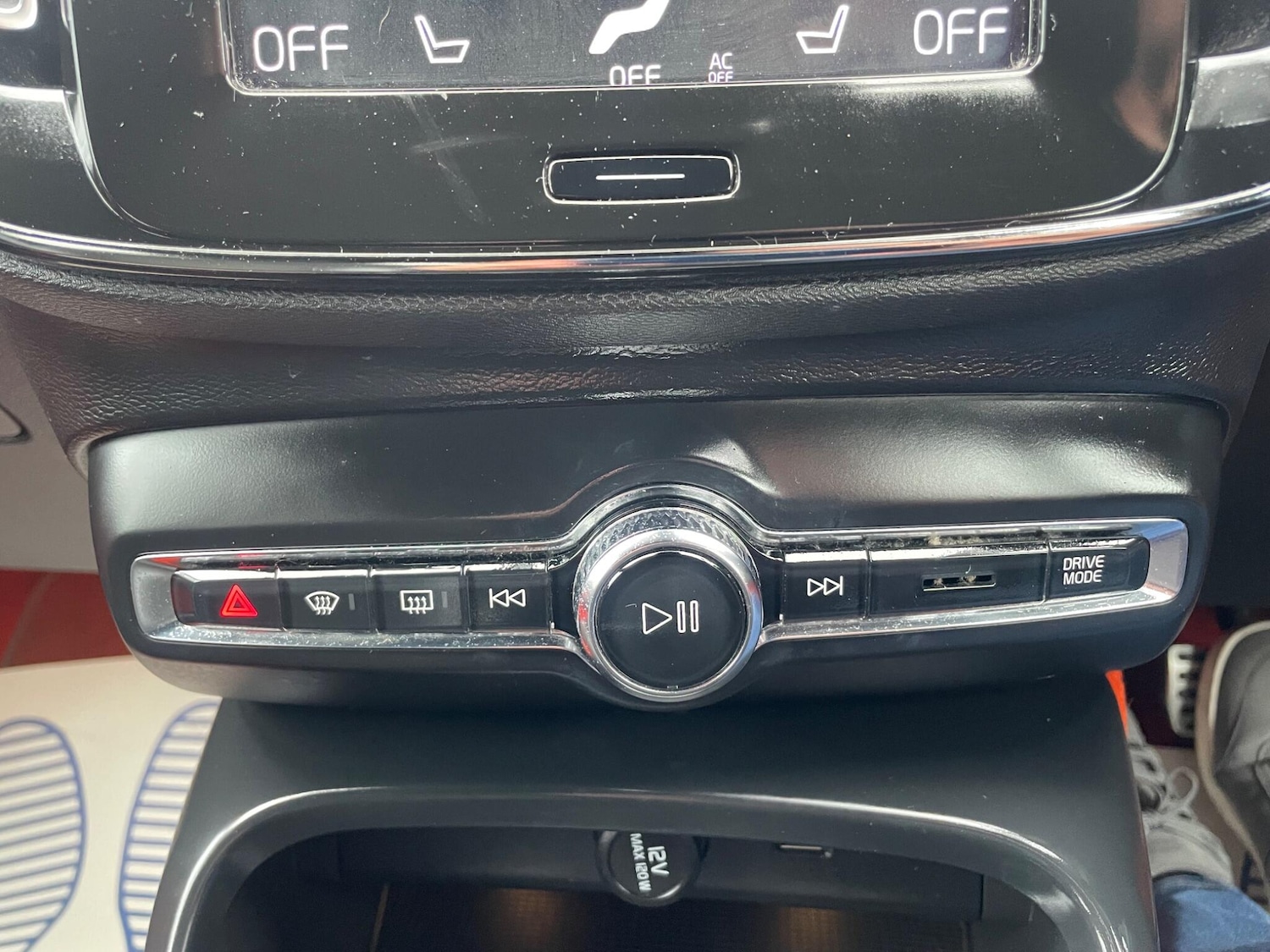 Used Volvo XC40 2018 for sale - 78220304: Photo 23