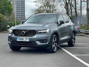 Used Volvo XC40 2018 for sale - 78220304: Photo