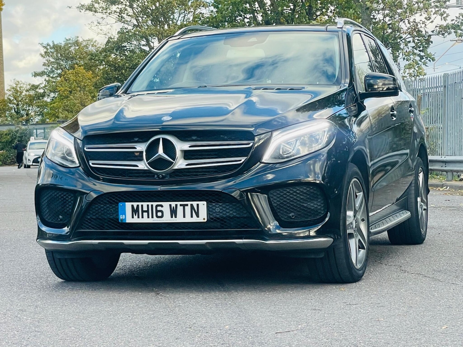 Used Mercedes-Benz GLE 2016 for sale - 76370232: Photo 3