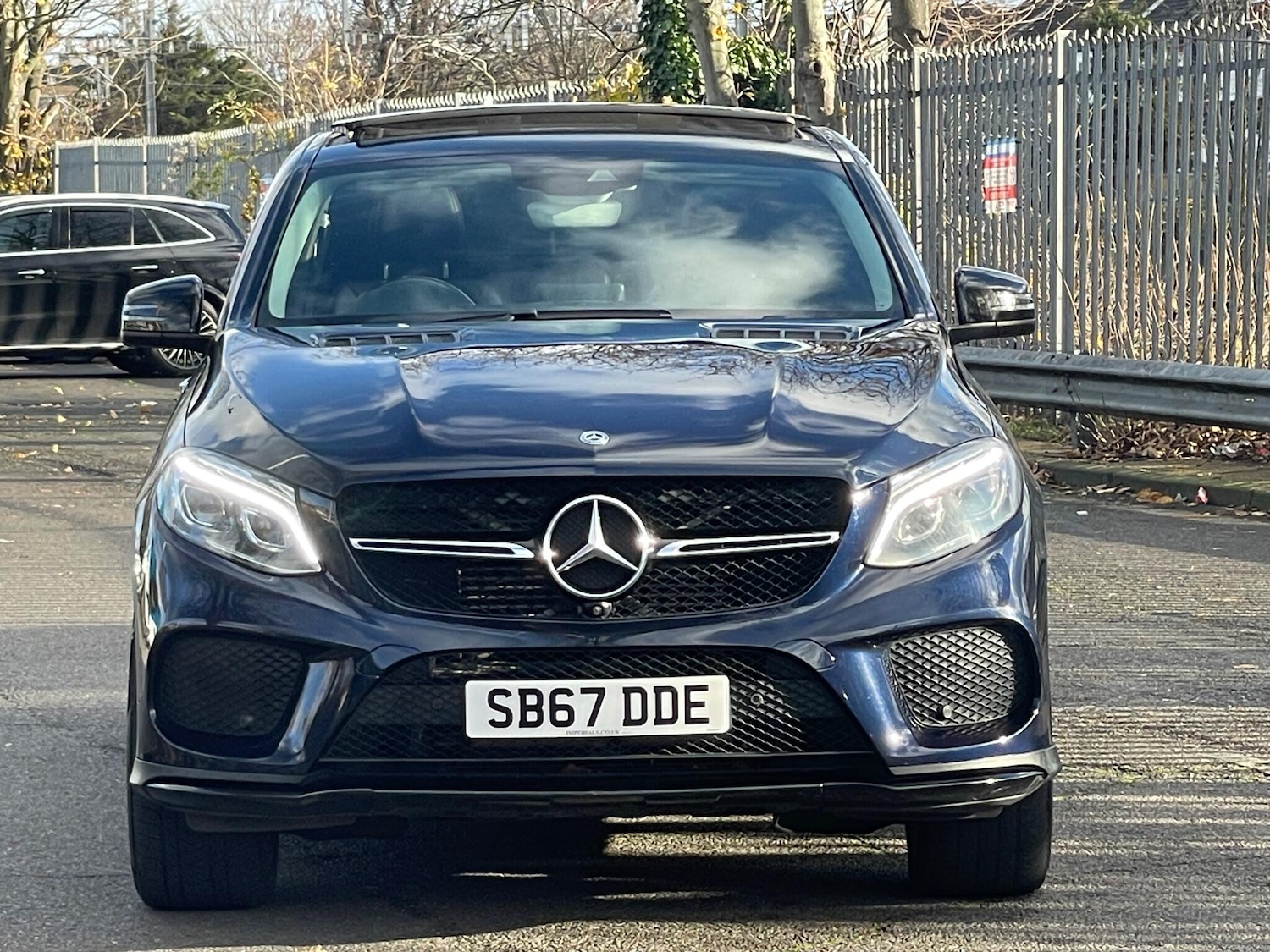 Used Mercedes-Benz GLE 2017 for sale - 76913887: Photo 2