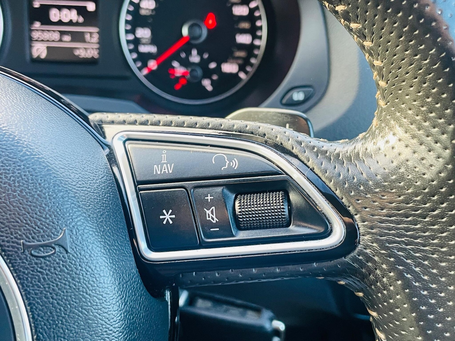 Used Audi Q3 2017 for sale - 76912841: Photo 25