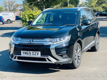 Used Mitsubishi Outlander 2020 for sale - 76122990: Photo 3