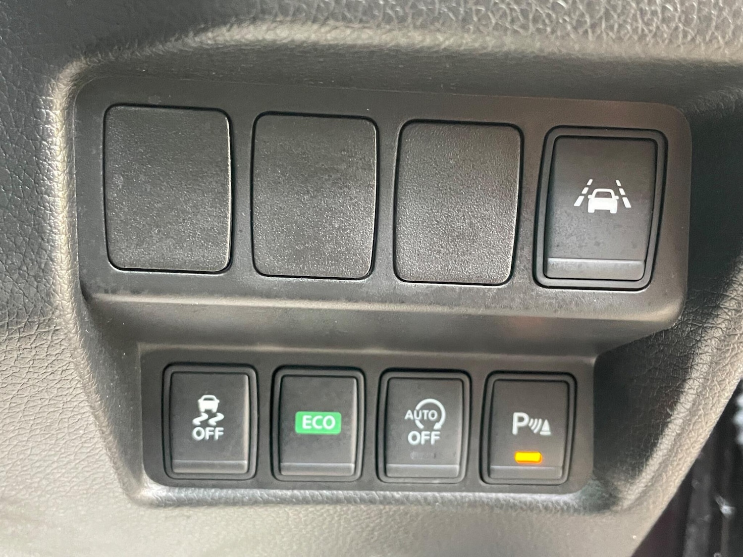 Used Nissan Qashqai 2016 for sale - 76348750: Photo 24