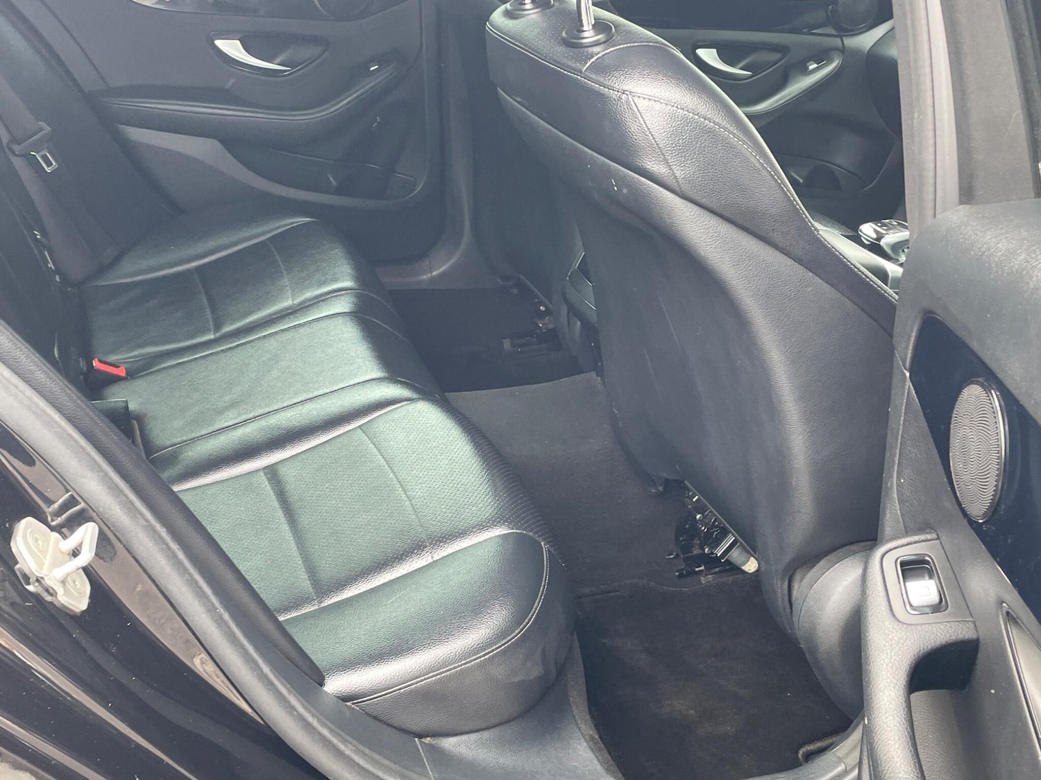 Used Mercedes-Benz C Class 2015 for sale - 78101280: Photo 12