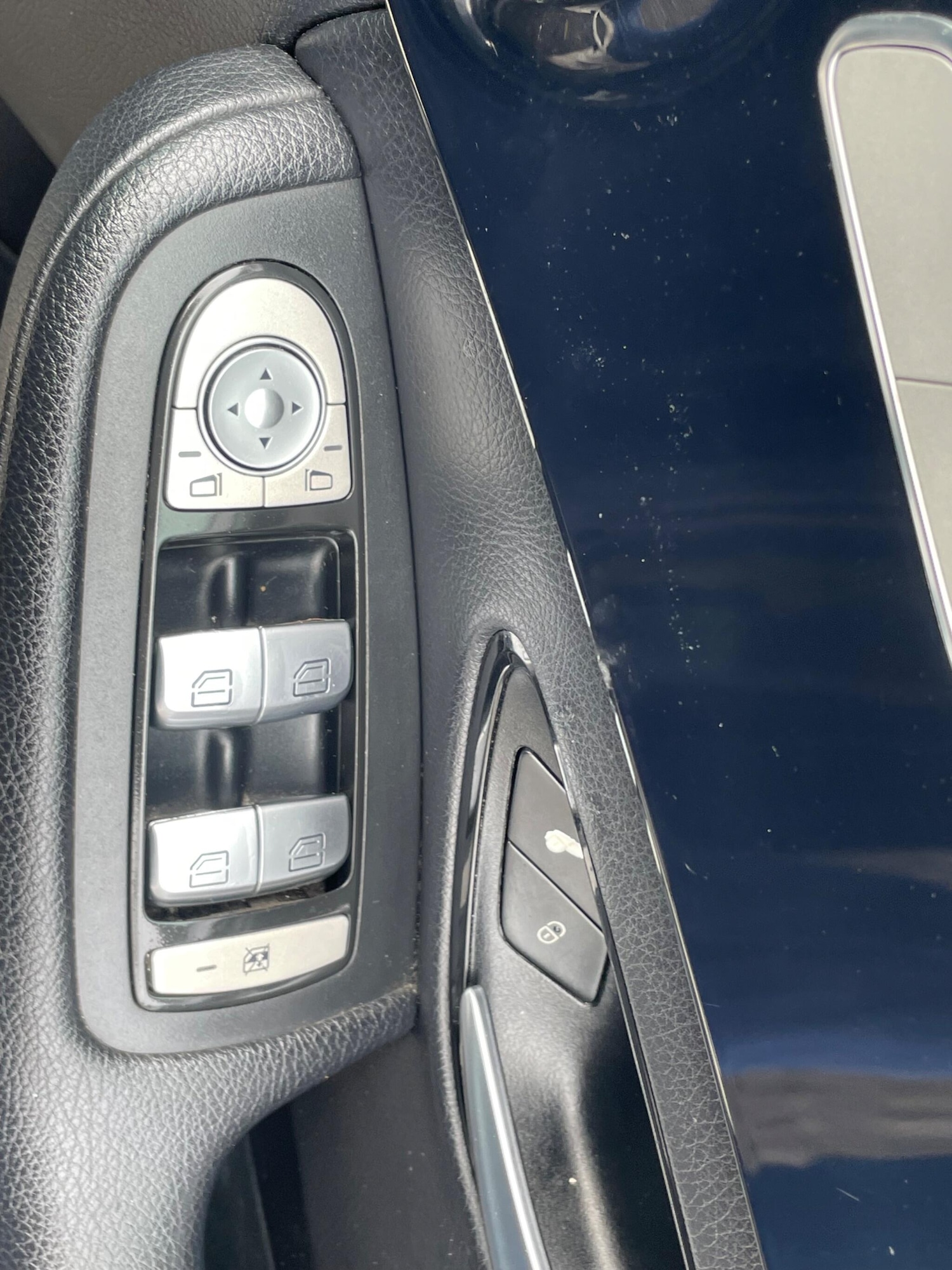 Used Mercedes-Benz C Class 2015 for sale - 78101280: Photo 15