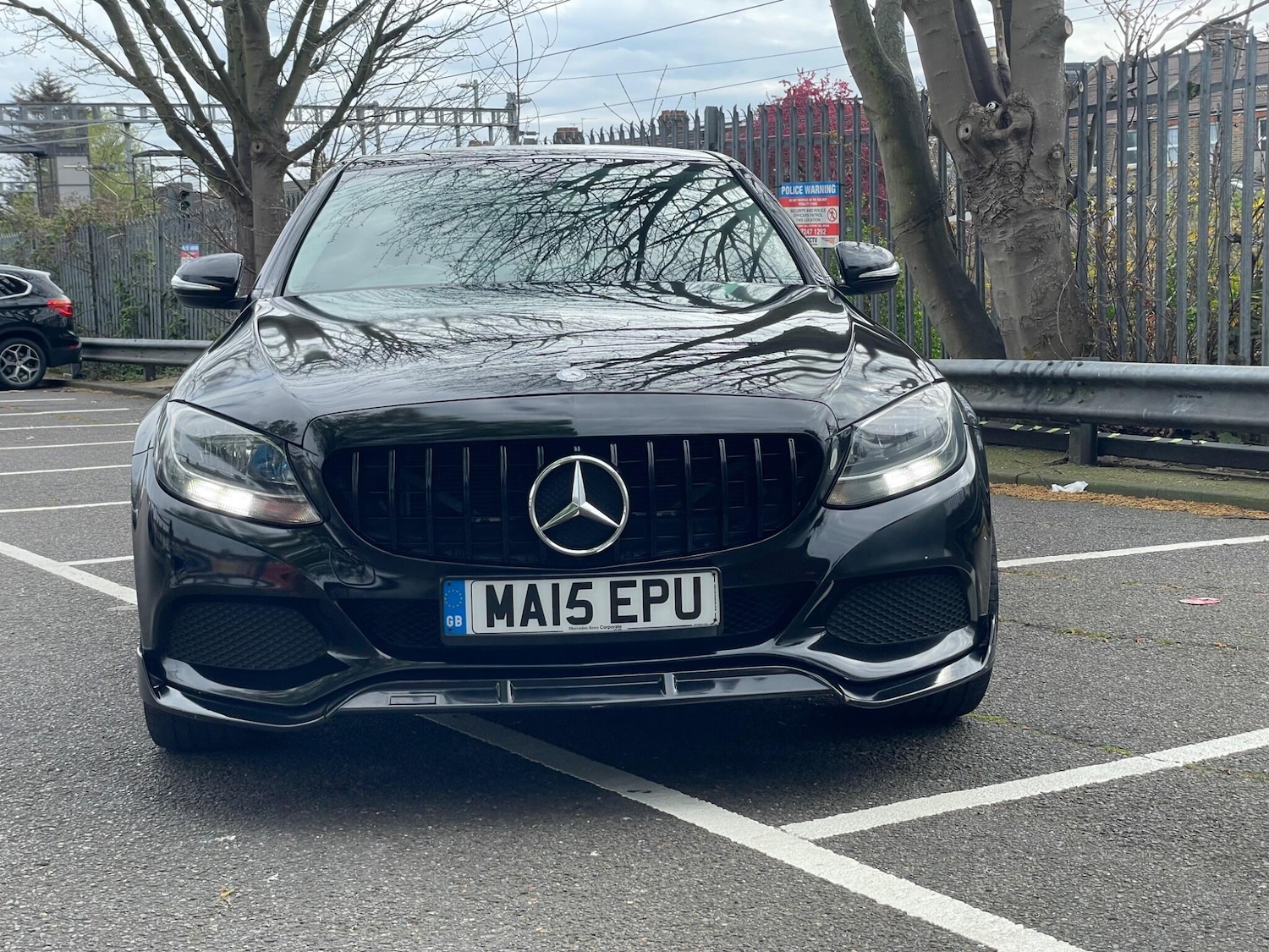 Used Mercedes-Benz C Class 2015 for sale - 78101280: Photo 2