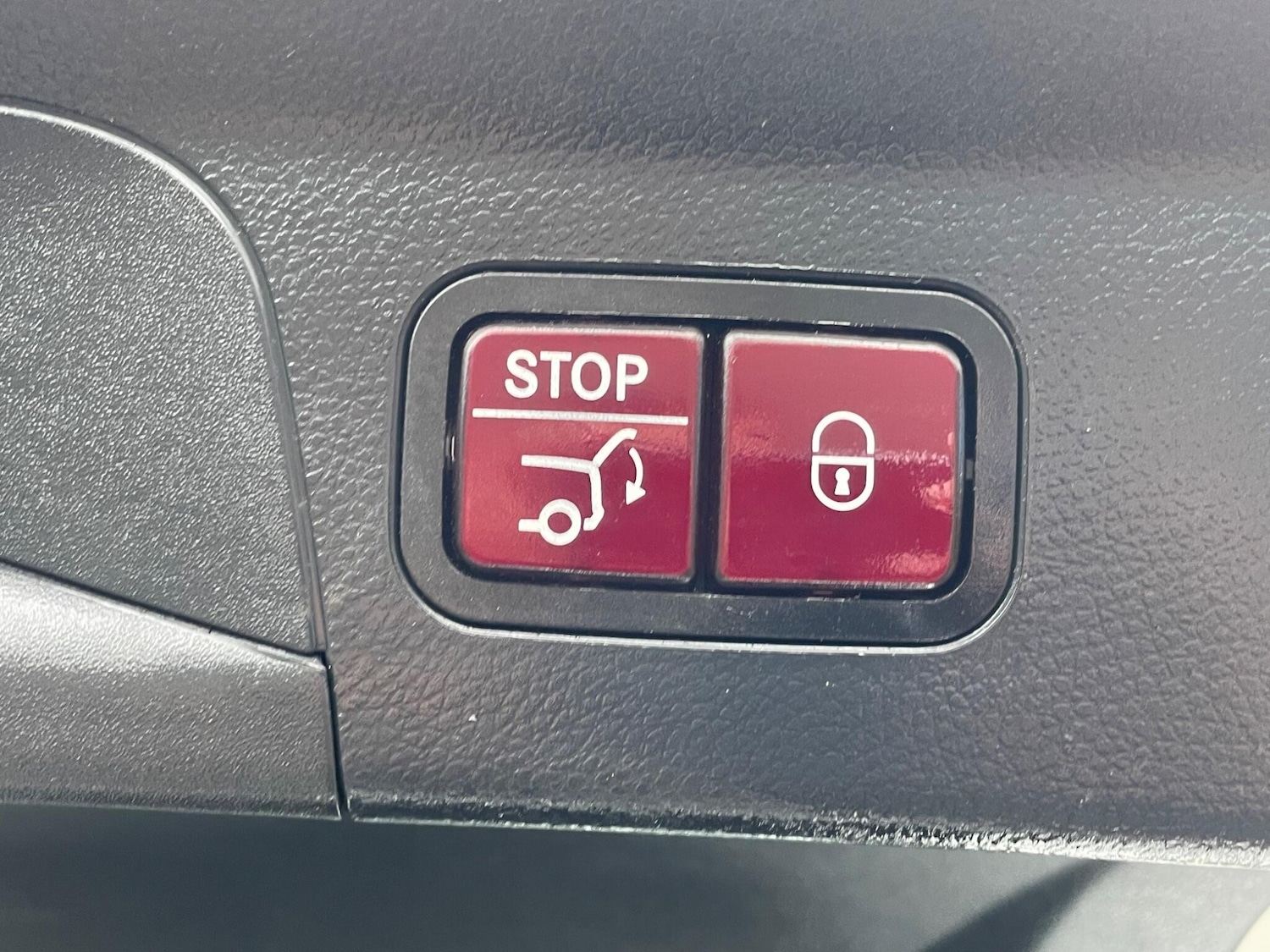 Used Mercedes-Benz GLC 2019 for sale - 77612937: Photo 19