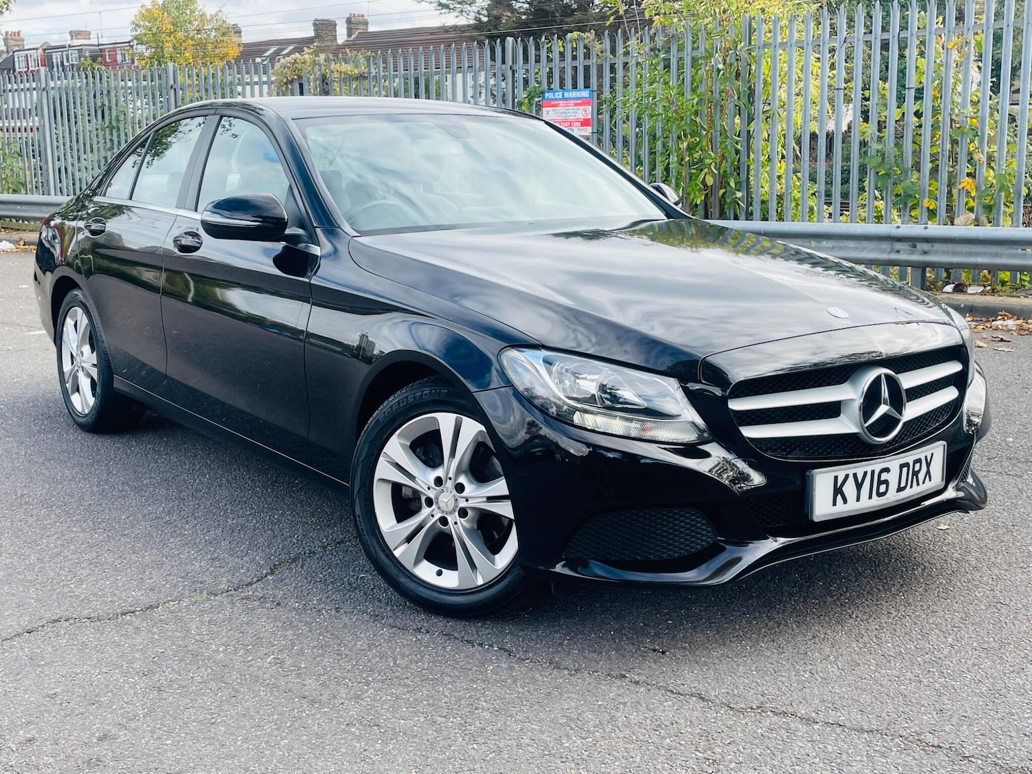 Used Mercedes-Benz C Class 2016 for sale - 76336335: Photo 1